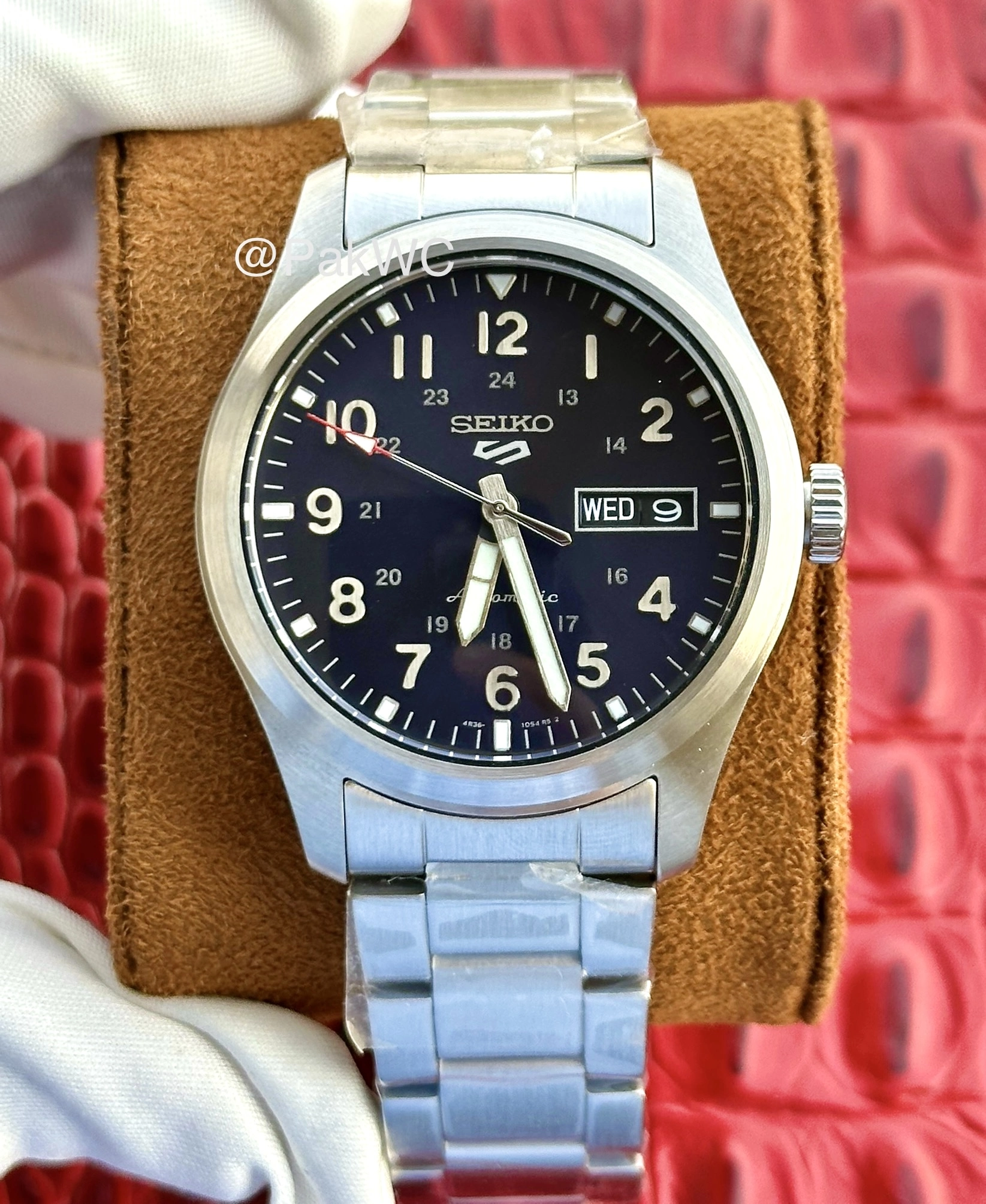 Seiko Sports Field Automatic Men SRPG29K1 39.4mm