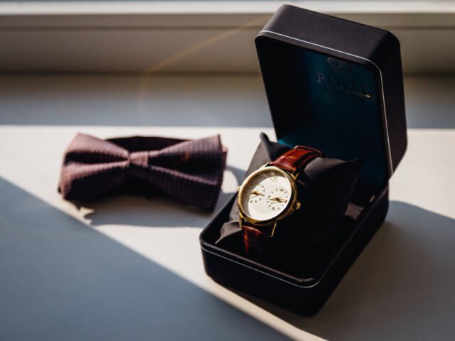 How to buy the Online watch in Pakistan