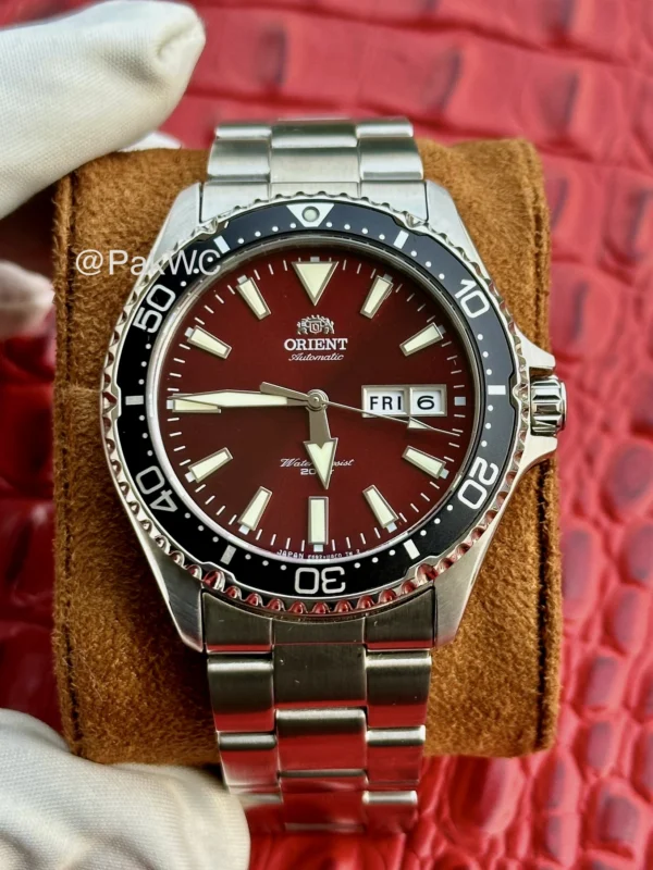 Orient Kamasu Red Dial RA-AA0004E19A 41.8mm