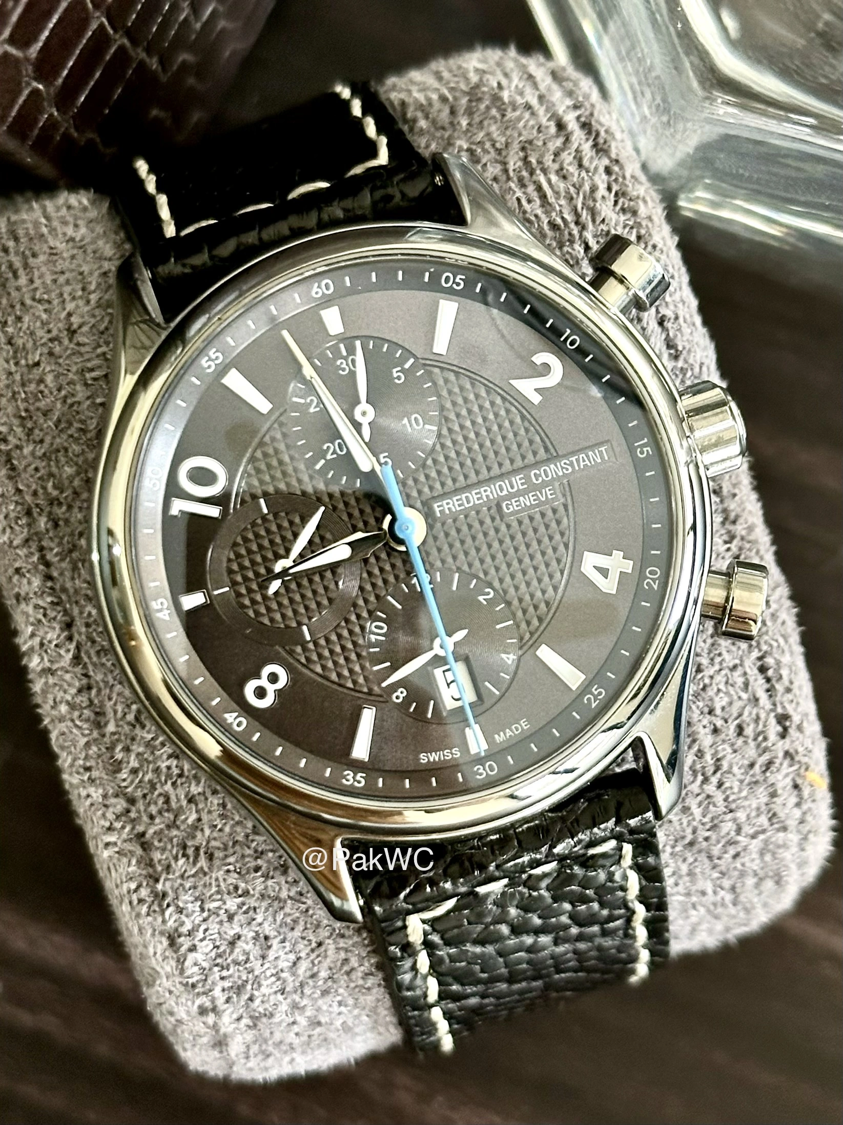 Frederique Constant Limited Edition FC392RMG5B6 42mm