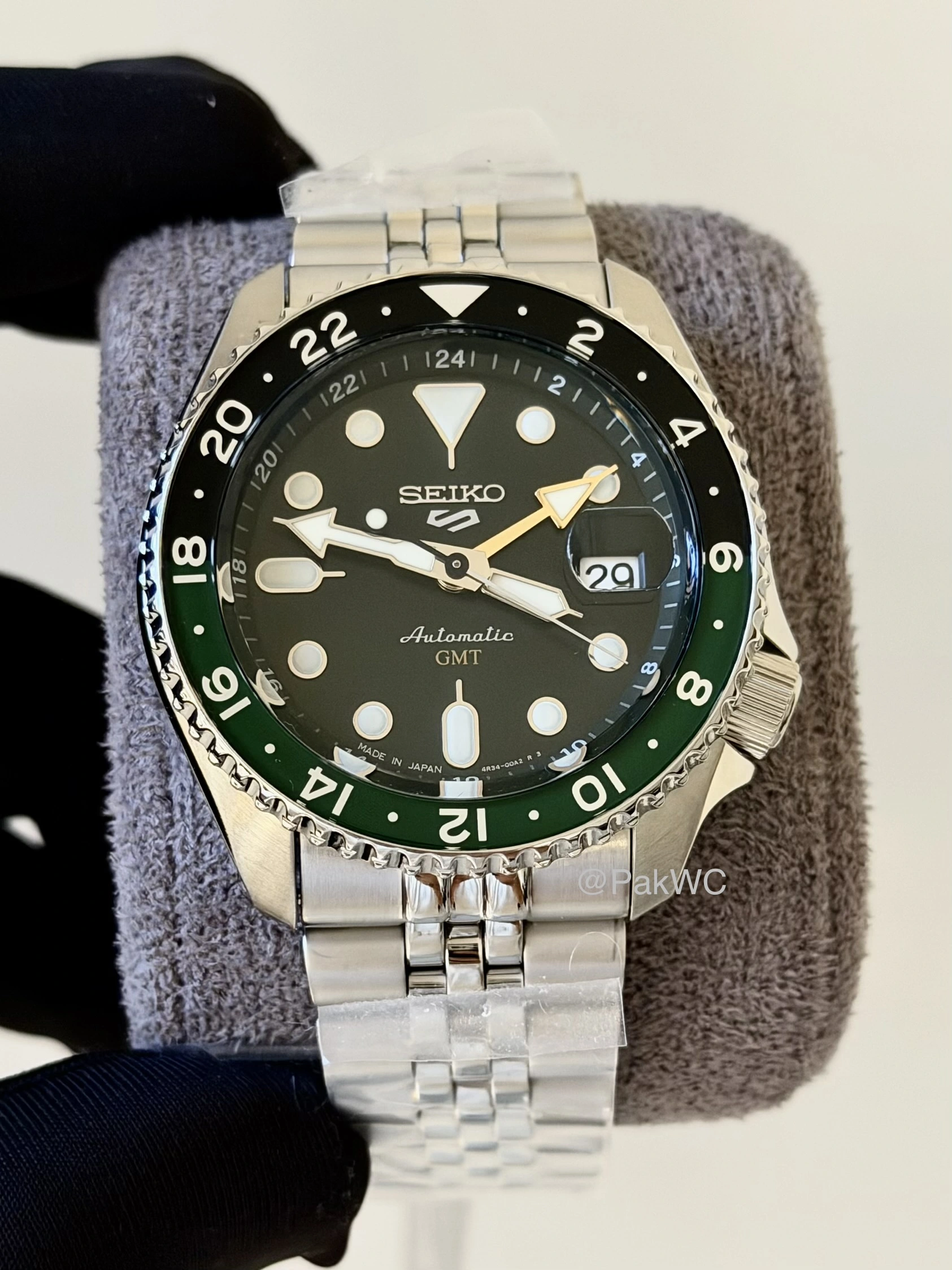 Seiko 5 Sports GMT Green Automatic SSK035 42.5mm