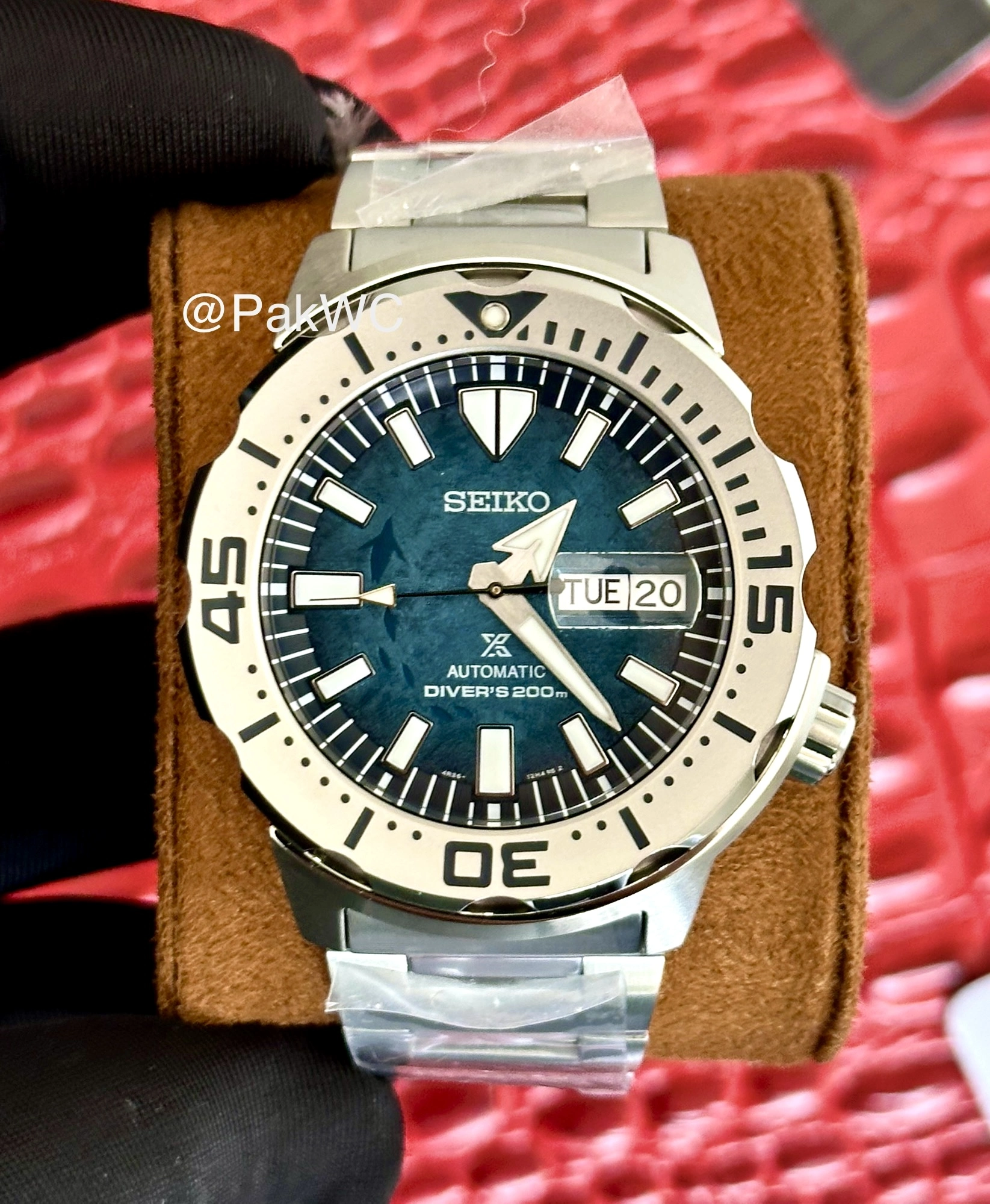 Seiko Prospex Antarctica Penguin SRPH75K1 42.4mm