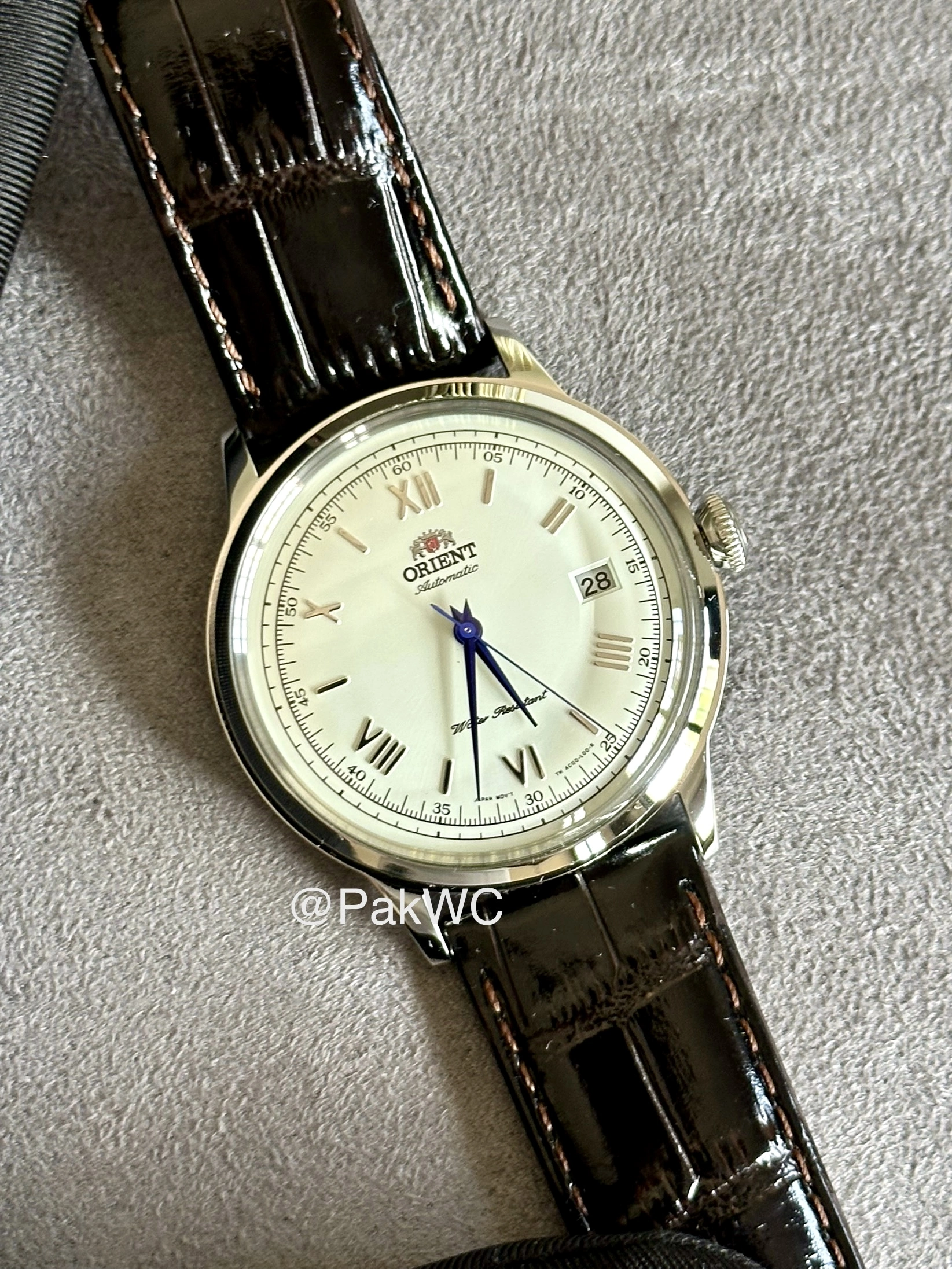 Orient Bambino White Dial Blue Hands FAC00009W0 40.5mm