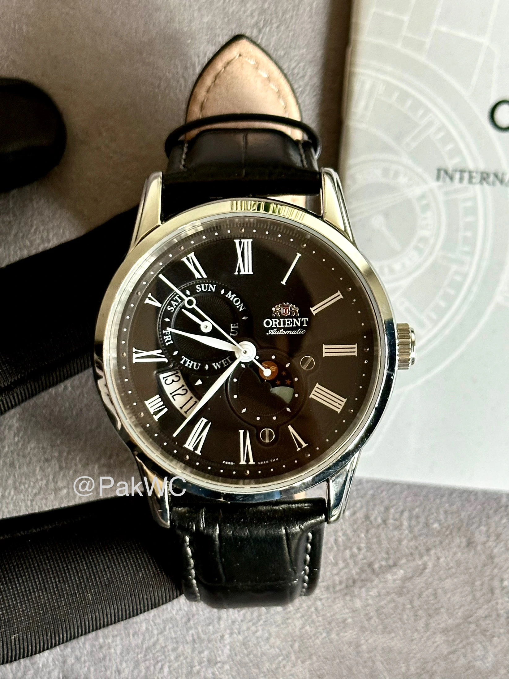 Orient Sun & Moon Automatic RA-AK0010B10B 42mm