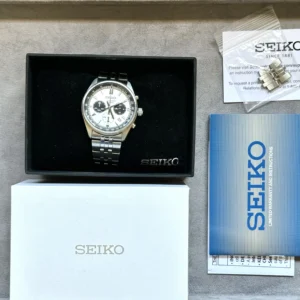 Seiko Panda Quartz Chronograph SSB425 41.5mm - Image 8