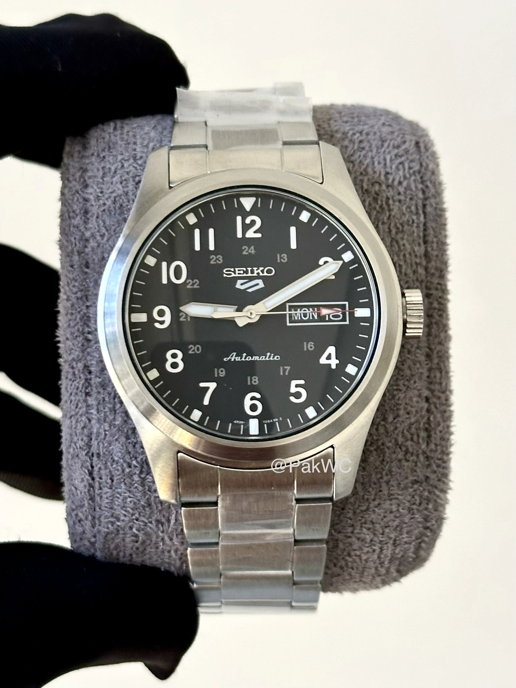 Seiko Sports Field Black Automatic SRPG27K1 39.4mm