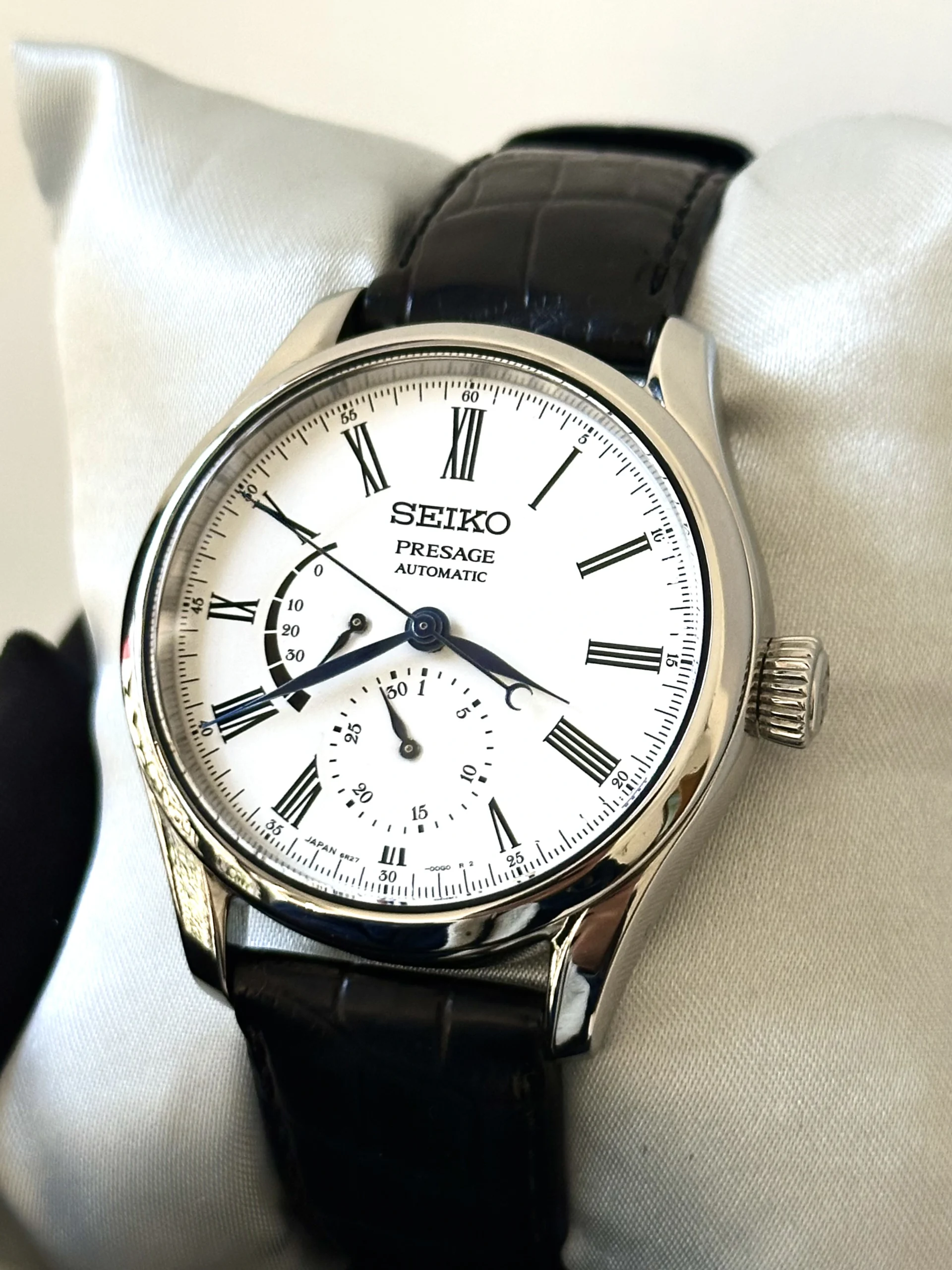 Seiko Presage White Enamel Automatic SPB045 40.5mm