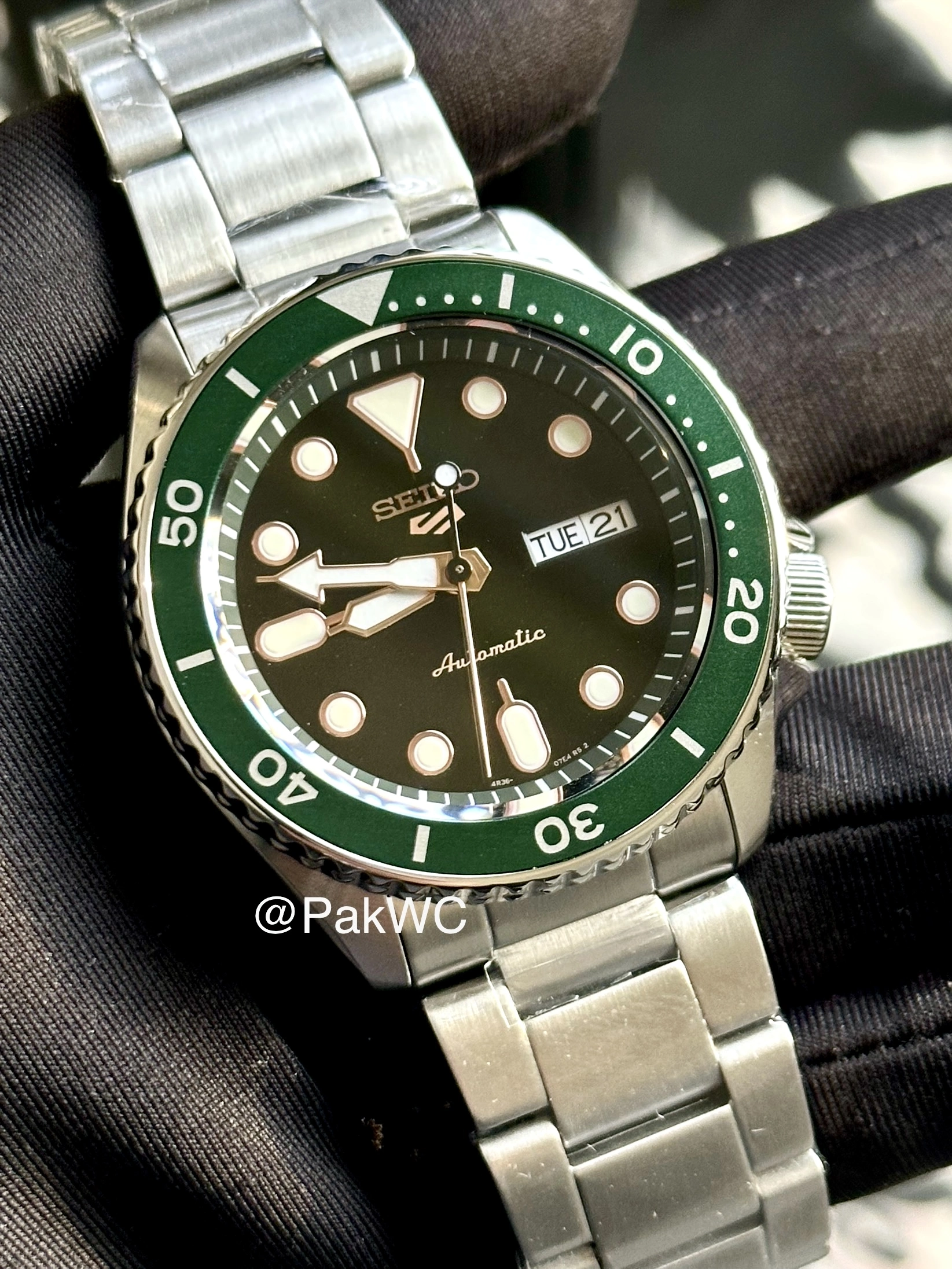 Seiko 5 Sports Green Hulk Automatic Men SRPD63K1 42.5mm