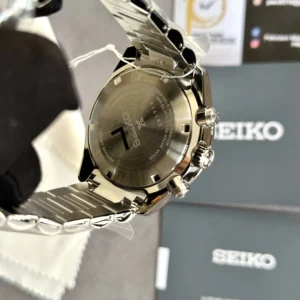 Seiko Solar Speedtimer Panda Dial Men SSC911 41.4mm - Image 4