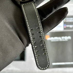 Hamilton Khaki Field Quartz H68401735 40mm - Image 5