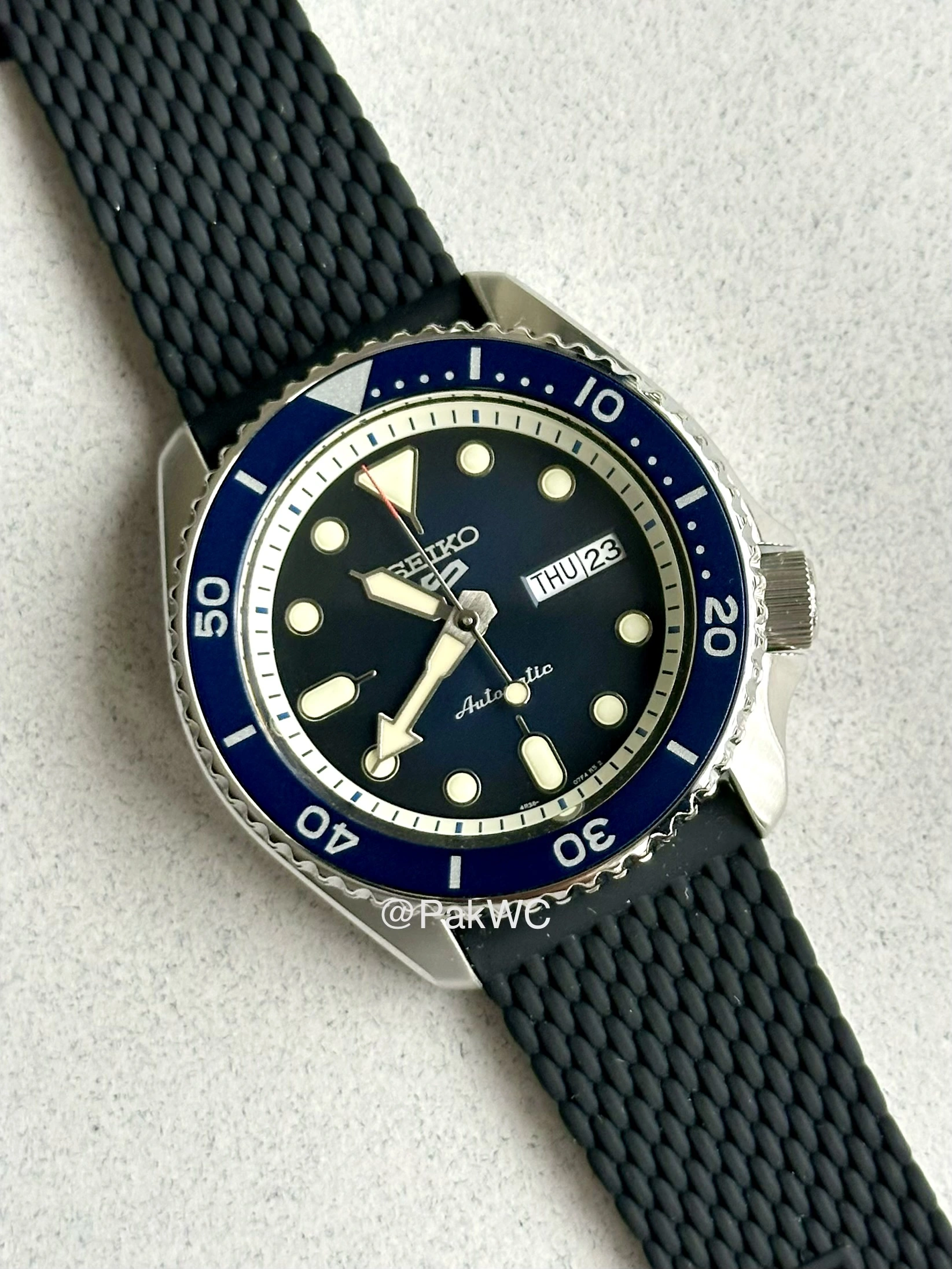 Seiko 5 Sports Blue Dial Automatic Men SRPD71K2 42.5mm