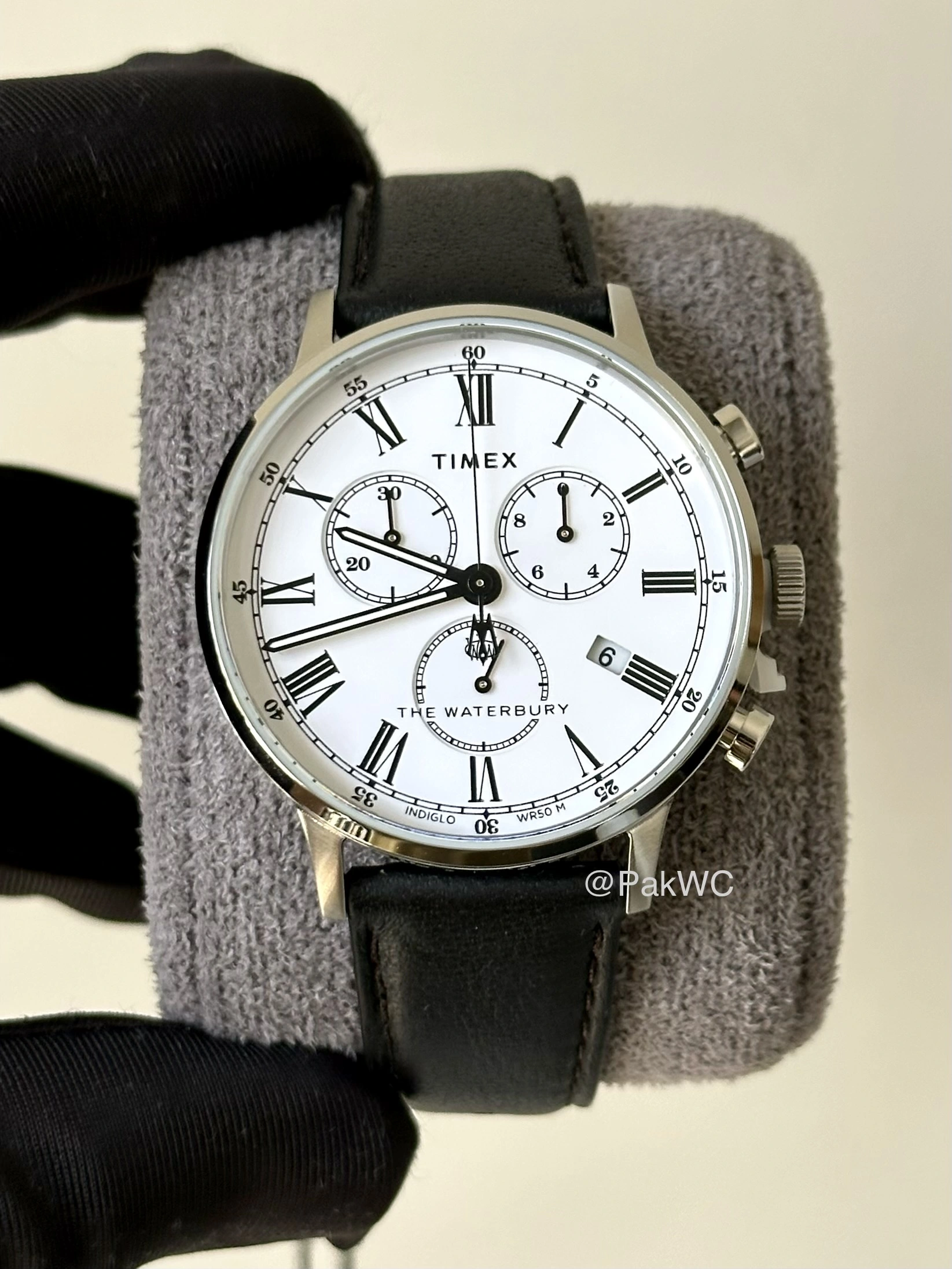 Timex Waterbury Chronograph Men TW2U88100 40mm