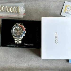 Seiko Solar Speedtimer Pepsi Men SSC913 41.4mm - Image 3
