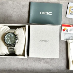 Seiko Spirit Ice Blue Dial Quartz Men SBTR029 40mm - Image 2